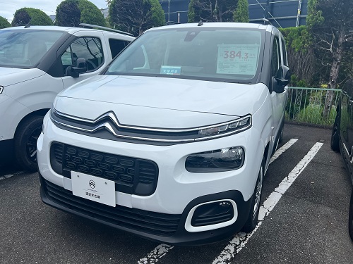 高年式走行距離極少車あります☆BERLINGO