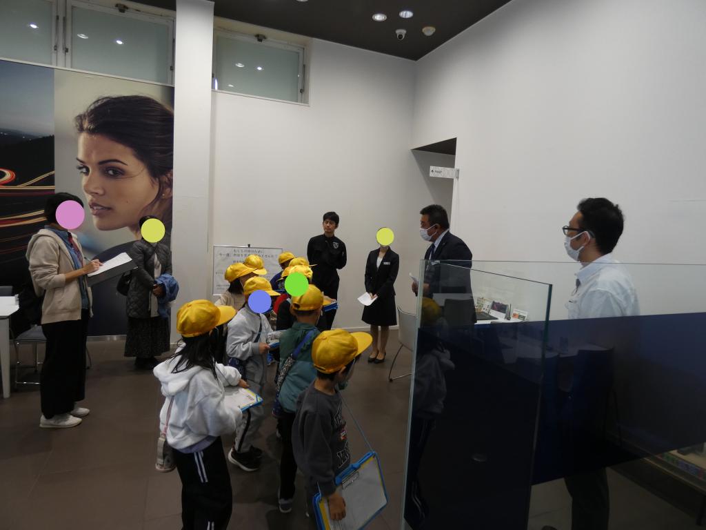 地域の小学生の皆さんが見学に来てくださいました♪