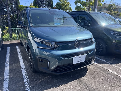 高年式走行距離極少車あります☆BERLINGO LONG
