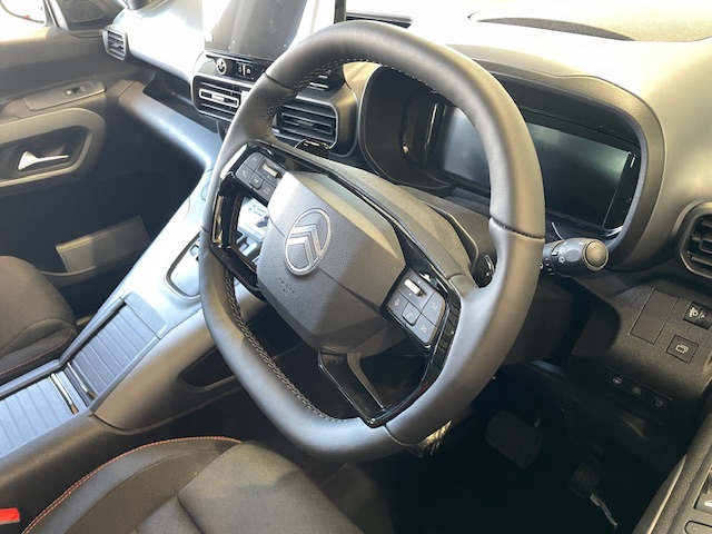 BERLINGO｜ステアリング