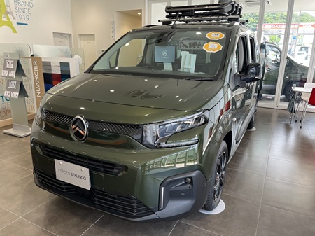 ショールームのお車